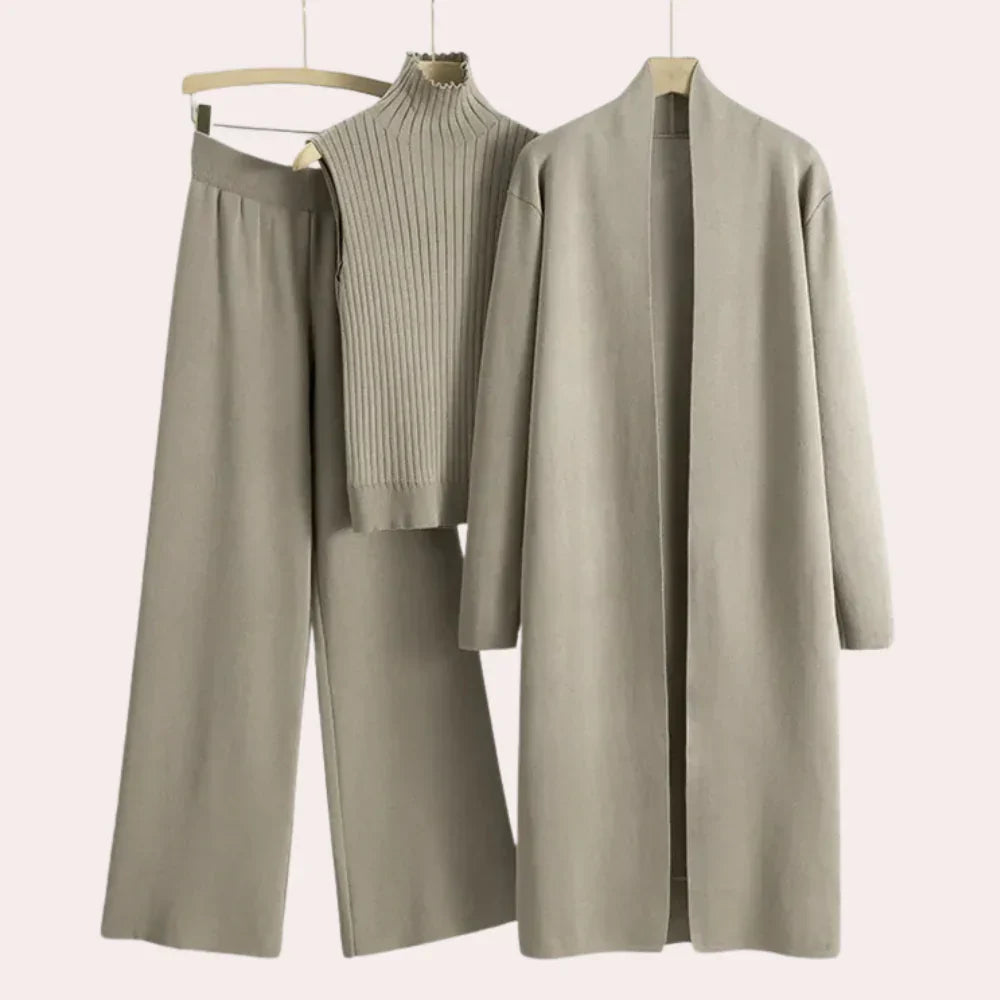 JULIA - Classic 3 Piece Set for Women