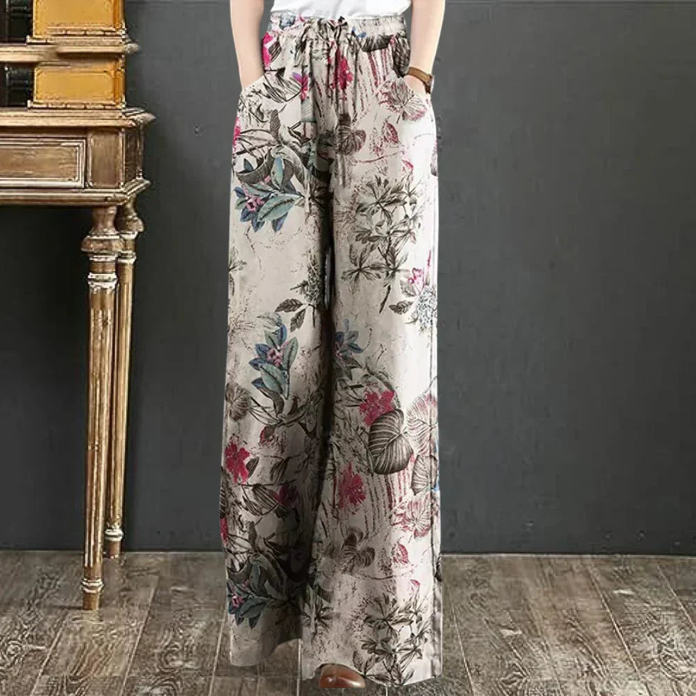 Kirsi - Elegant wide trousers with floral print