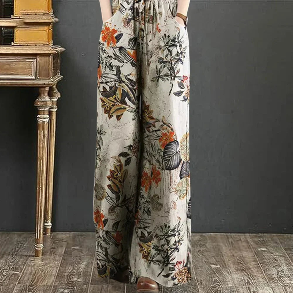 Kirsi - Elegant wide trousers with floral print