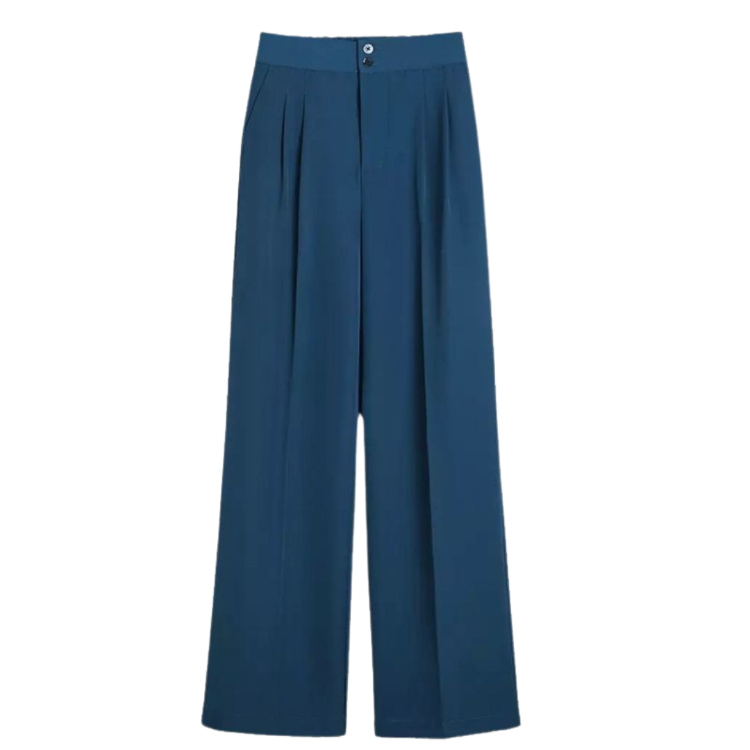 Latvia | ComfortFit-Trousers: Versatile Comfort and Stylish Elegance